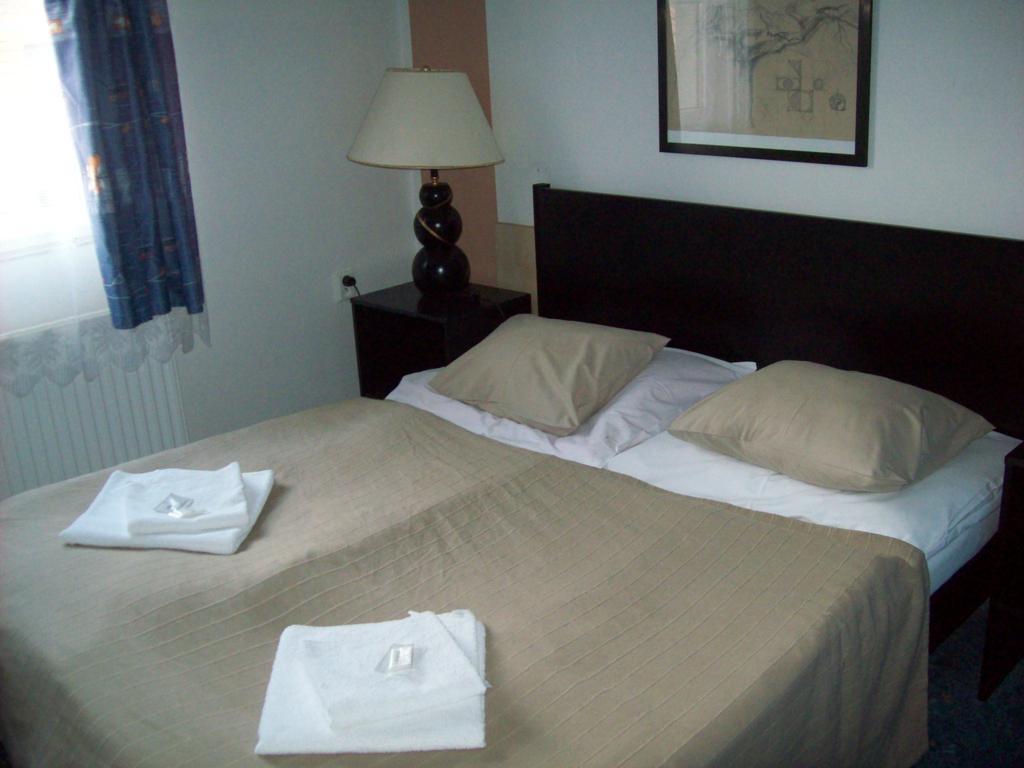 Hotel U Lip Trojanovice Frenštát pod Radhoštěm Quarto foto
